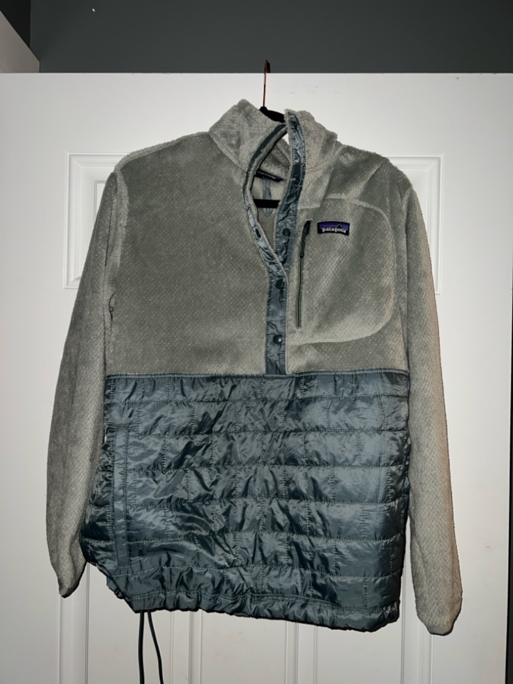 Patagonia Two-Tone Gray Fleece Pullover Jacket